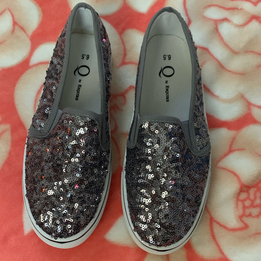NIB ✨ Silver sequins sneakers - Picture 5 of 9